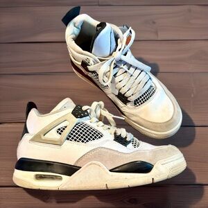 Jordan 4 Retro Mid Military Black SZ 5.5 DH6927-111